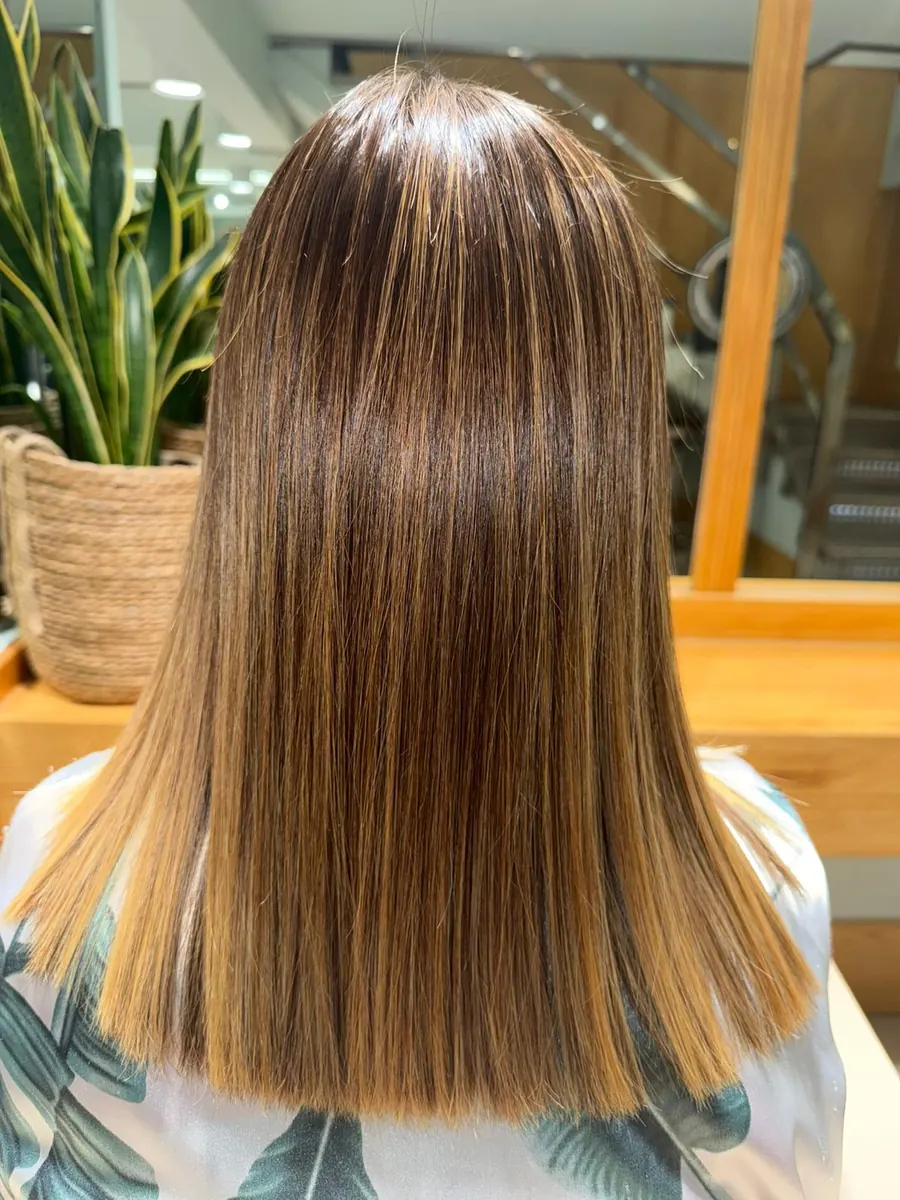 Melena lisa con mechas en Tandem Hair