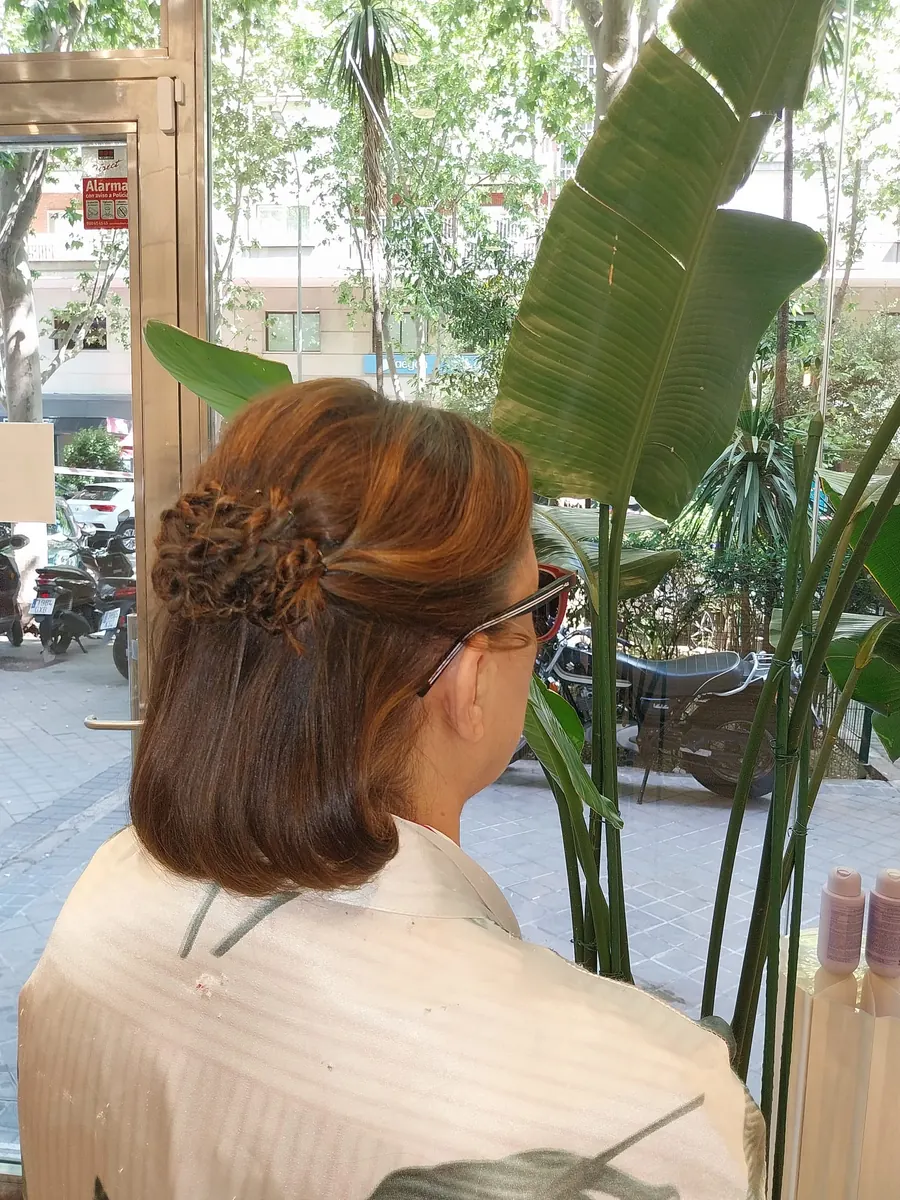 Semirecogido con mono trenzado en Tandem Hair